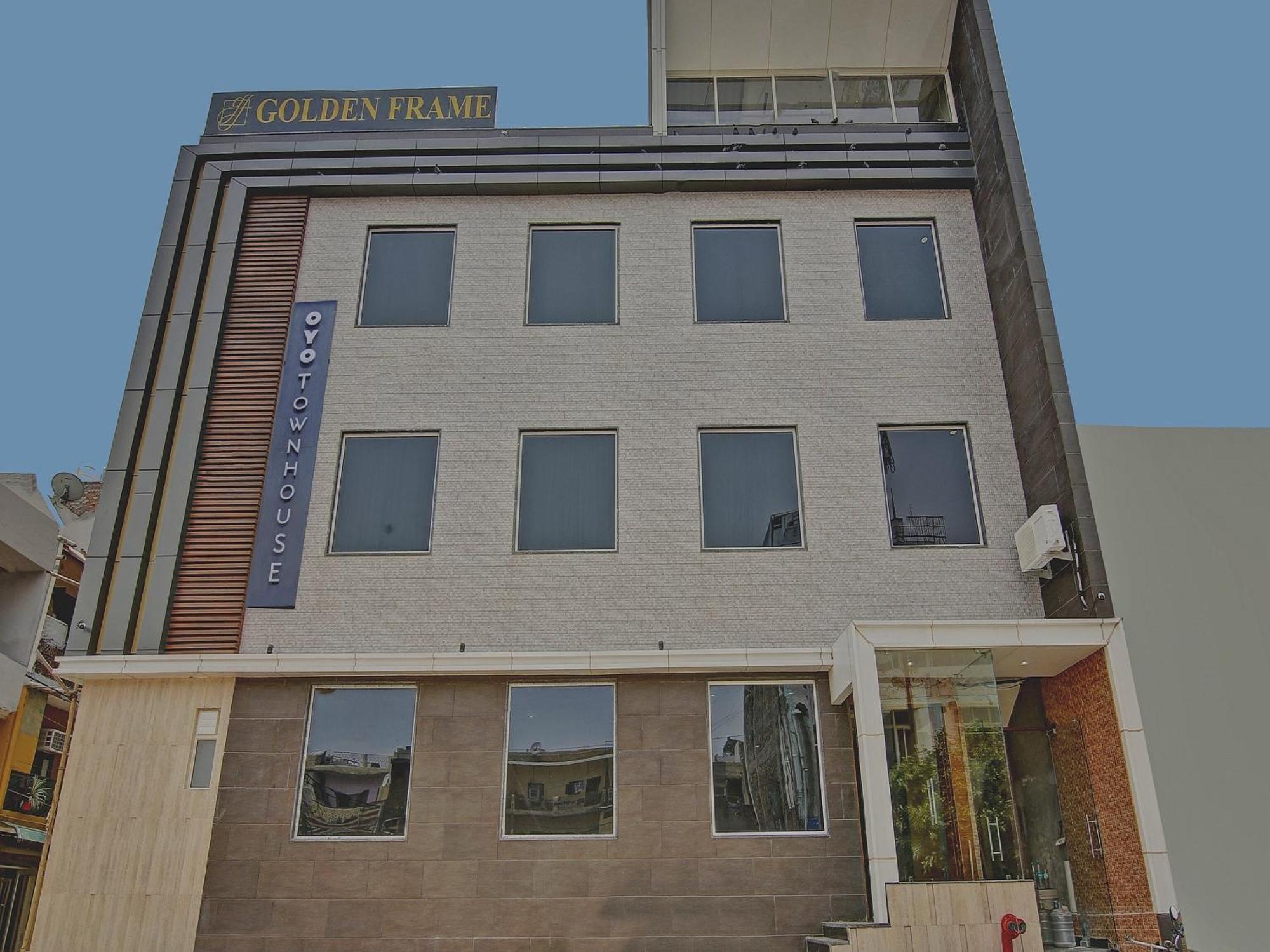 Townhouse Golden Frame Otel Ghaziabad Dış mekan fotoğraf