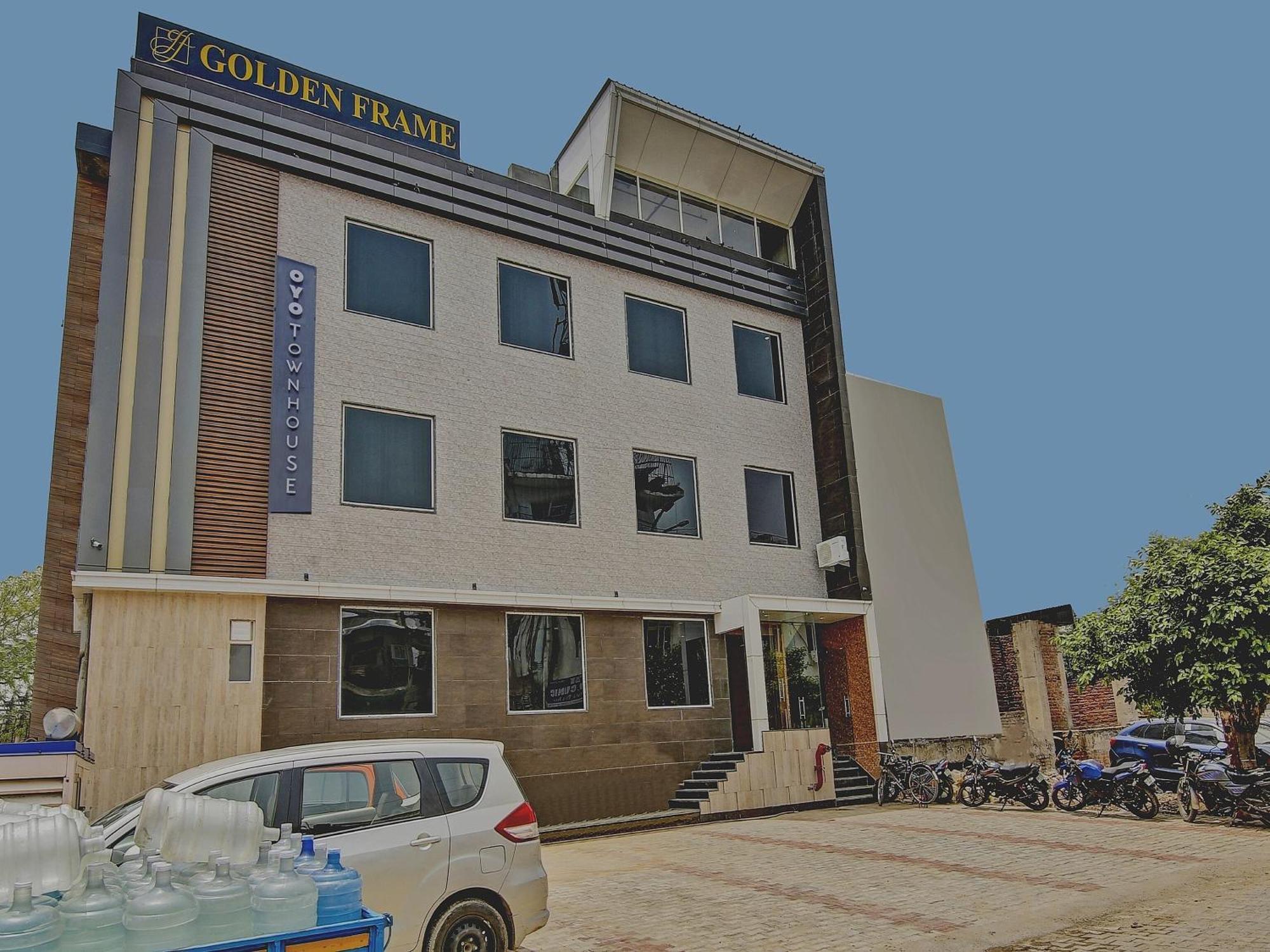 Townhouse Golden Frame Otel Ghaziabad Dış mekan fotoğraf
